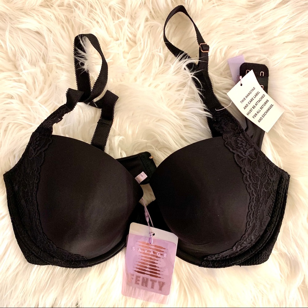Savage x fenty black bra w/ lace